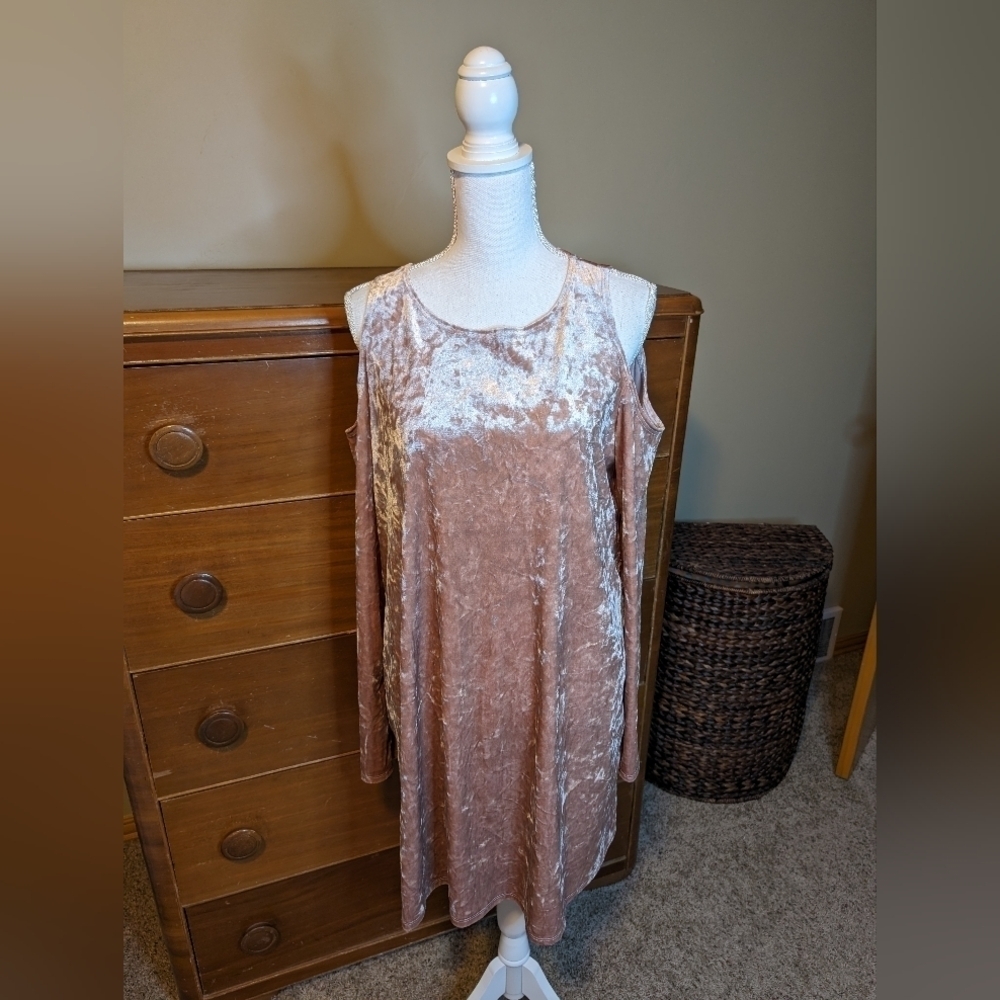 CRUSHED Velvet Cold Shoulder Mini DRESS